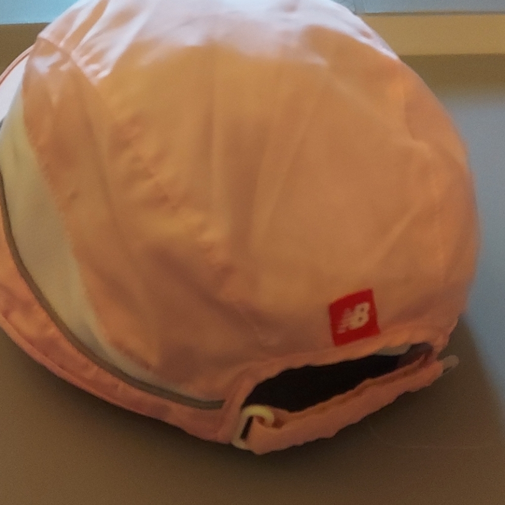 New Balance hat - Picture 4 of 5
